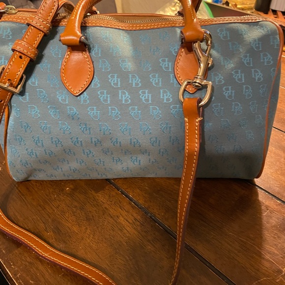 Dooney & Bourke NWOT monogram barrel satchel in green/blue color. - Picture 3 of 7